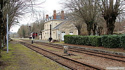 la_gare_de_guitres.jpg